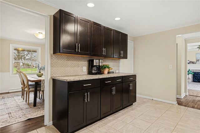 16 Musket Lane, Pittsford, NY 14534