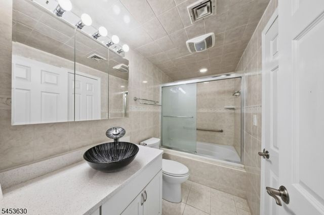 940 E Lincoln Ave, Piscataway Twp., NJ 08854