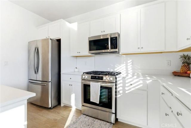 2459 W Hampton, Hanford, CA 93230