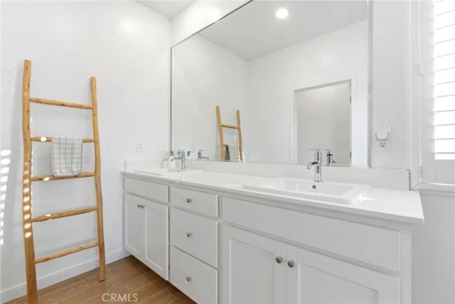 2459 W Hampton, Hanford, CA 93230