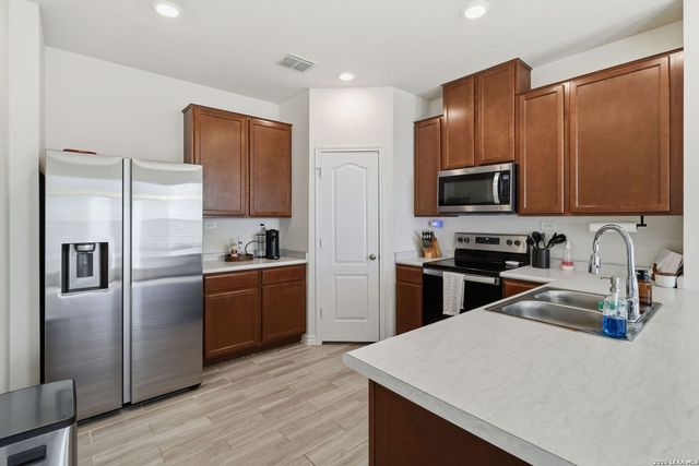 6826 Beltran Pass, San Antonio, TX 78252