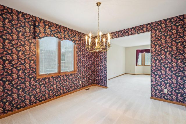 40448 Emerald W, Clinton Charter Twp, MI 48038