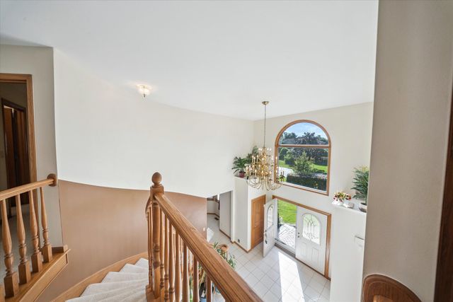 40448 Emerald W, Clinton Charter Twp, MI 48038