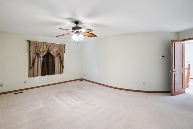 40448 Emerald W, Clinton Charter Twp, MI 48038