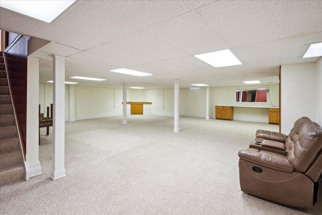 40448 Emerald W, Clinton Charter Twp, MI 48038