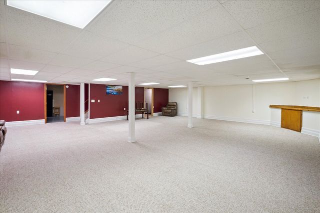 40448 Emerald W, Clinton Charter Twp, MI 48038