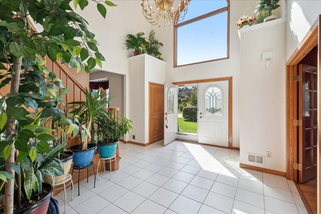 40448 Emerald W, Clinton Charter Twp, MI 48038