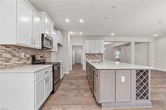 242 Quarter Horse LOOP, Hertford, NC 27944