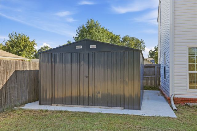 2631 W 68th Street, Tulsa, OK 74132