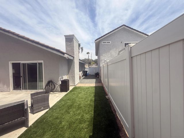 2327 Lake Forest, Escondido, CA 92026