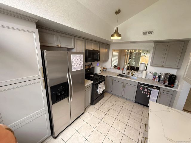 2327 Lake Forest, Escondido, CA 92026