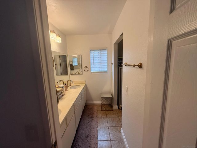 2327 Lake Forest, Escondido, CA 92026