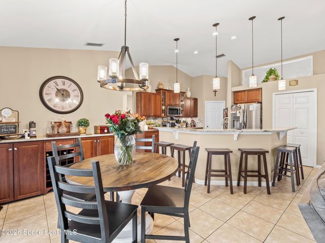 581 Ganley Street SW, Palm Bay, FL 32908