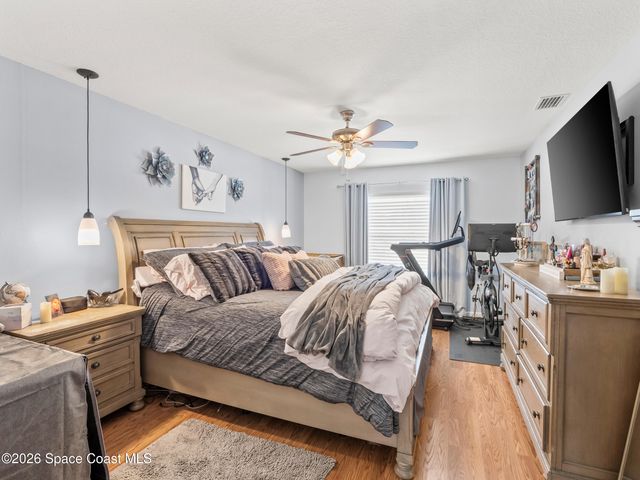 581 Ganley Street SW, Palm Bay, FL 32908