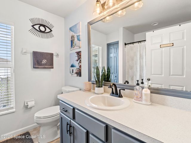 581 Ganley Street SW, Palm Bay, FL 32908