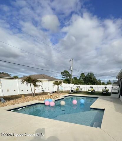 581 Ganley Street SW, Palm Bay, FL 32908