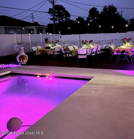 581 Ganley Street SW, Palm Bay, FL 32908