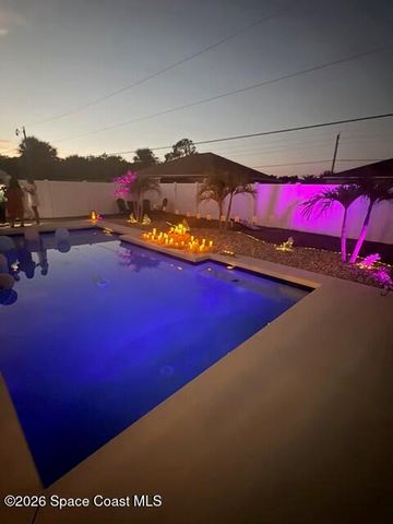 581 Ganley Street SW, Palm Bay, FL 32908