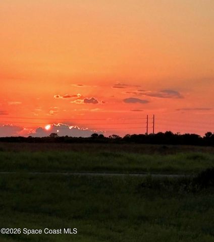 581 Ganley Street SW, Palm Bay, FL 32908