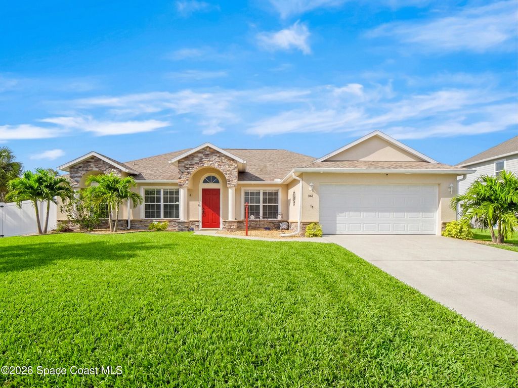581 Ganley Street SW, Palm Bay, FL 32908