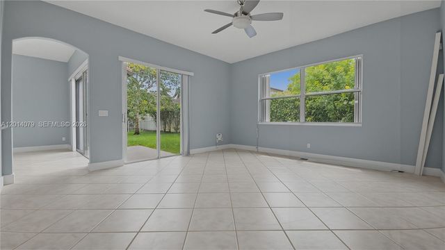 1101 NW 180th Avenue, Pembroke Pines, FL 33029