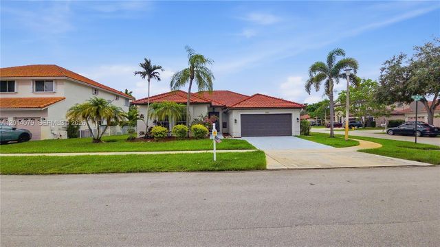 1101 NW 180th Avenue, Pembroke Pines, FL 33029