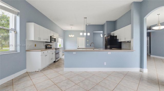 1101 NW 180th Avenue, Pembroke Pines, FL 33029