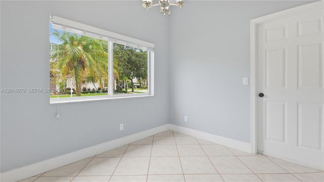 1101 NW 180th Avenue, Pembroke Pines, FL 33029
