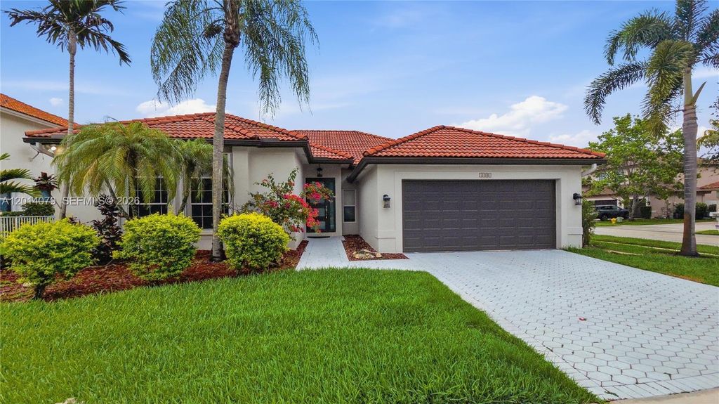 1101 NW 180th Avenue, Pembroke Pines, FL 33029