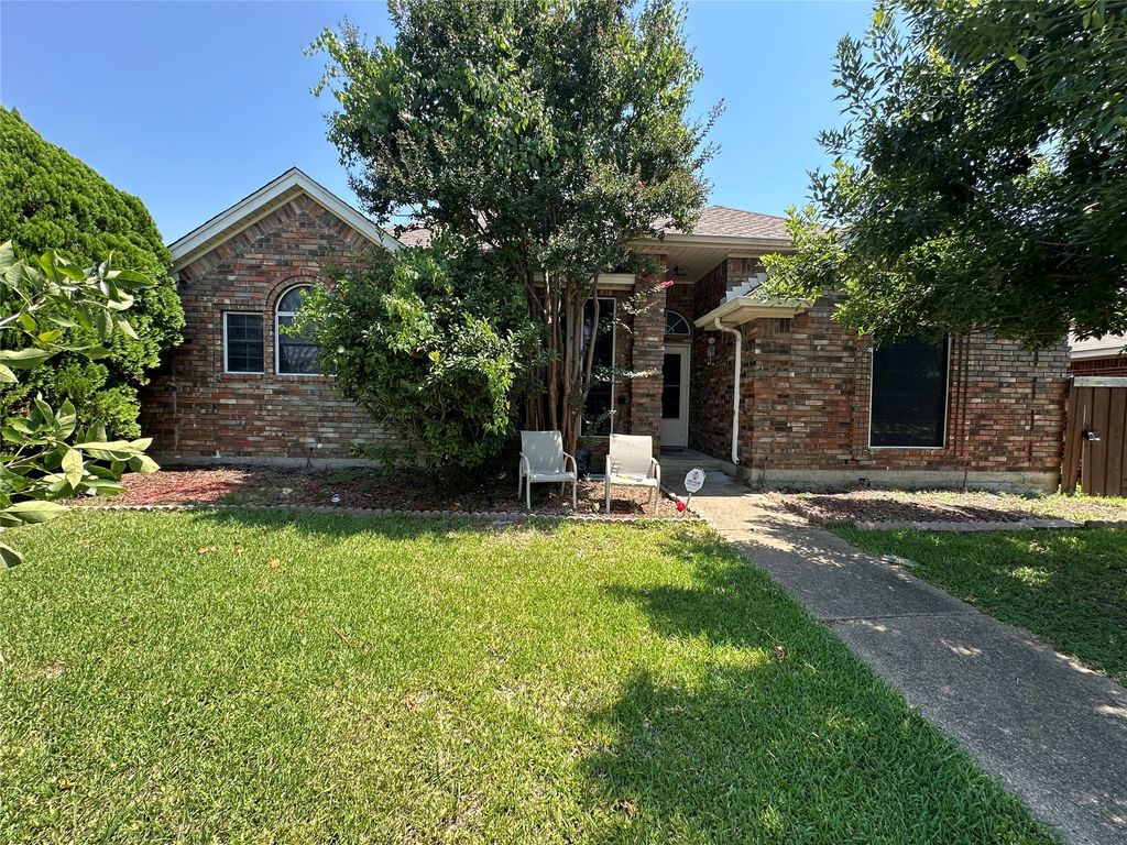 1412 Paula Lane, Mesquite, TX 75149