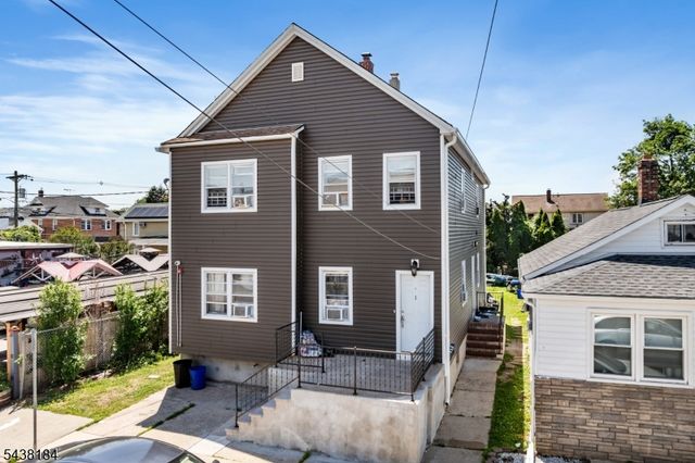 158 S 5th Ave, Manville Boro, NJ 08835