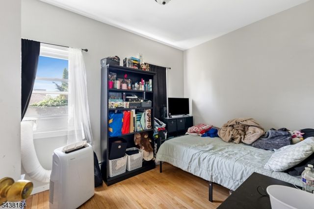 158 S 5th Ave, Manville Boro, NJ 08835