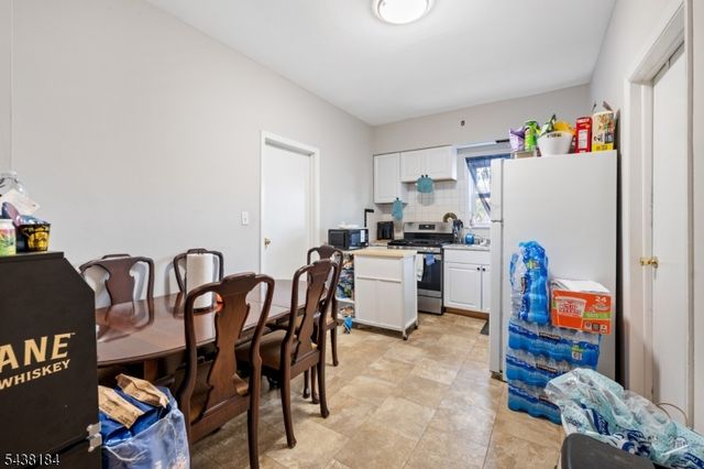 158 S 5th Ave, Manville Boro, NJ 08835