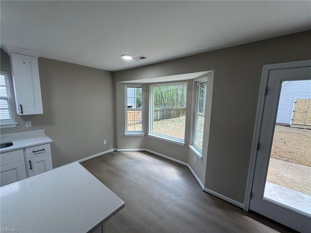 229 Judith CIR, Yorktown, VA 23693