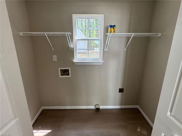 229 Judith CIR, Yorktown, VA 23693