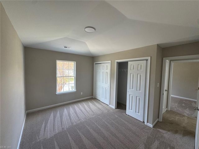 229 Judith CIR, Yorktown, VA 23693