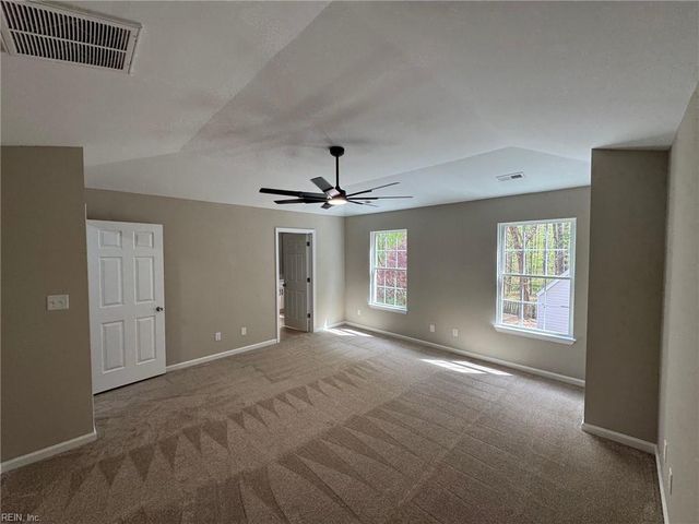 229 Judith CIR, Yorktown, VA 23693