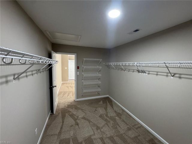 229 Judith CIR, Yorktown, VA 23693