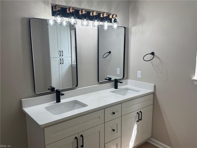 229 Judith CIR, Yorktown, VA 23693