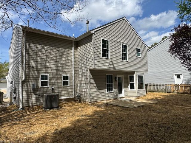 229 Judith CIR, Yorktown, VA 23693