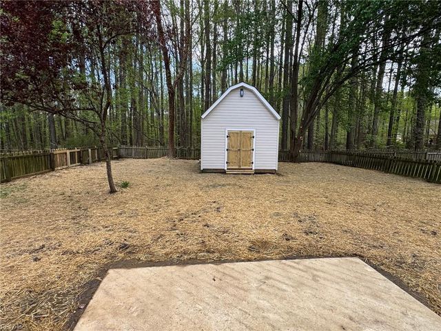 229 Judith CIR, Yorktown, VA 23693