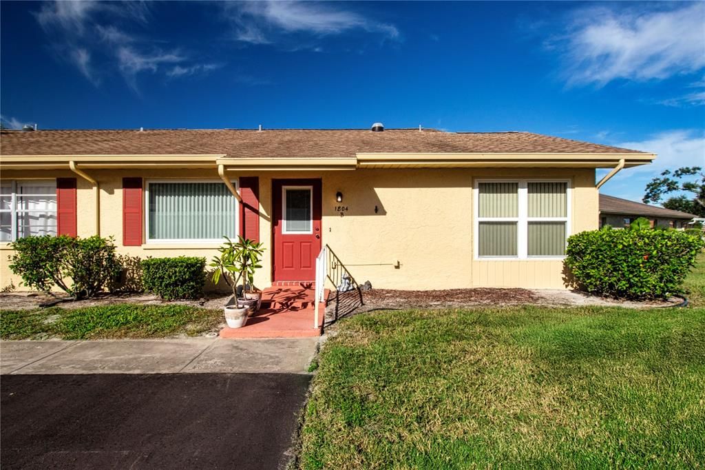 1804 FOXHUNT DRIVE B, Sun City Center, FL 33573