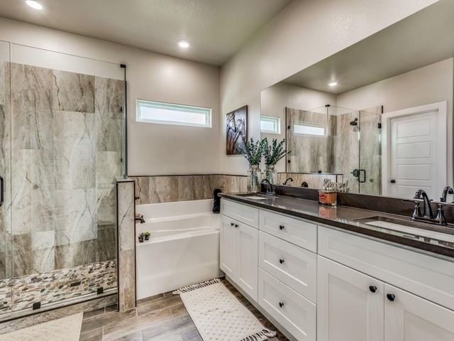 109 N Thomas CV, Burnet, TX 78611