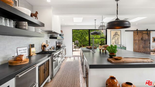 27860 Winding Way, Malibu, CA 90265