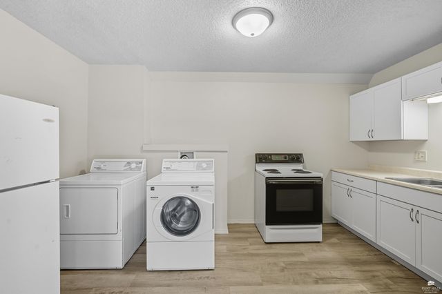 612 S. Walnut St., Ogden, KS 66517