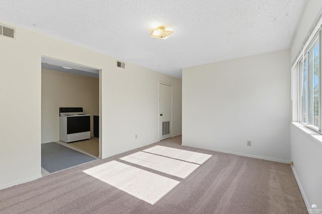 612 S. Walnut St., Ogden, KS 66517