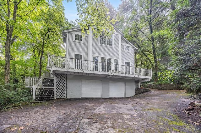 1588 Moon Valley Lane, Anderson Twp, OH 45230