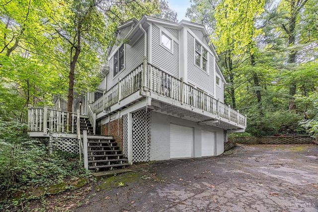 1588 Moon Valley Lane, Anderson Twp, OH 45230