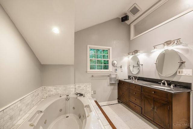 1588 Moon Valley Lane, Anderson Twp, OH 45230