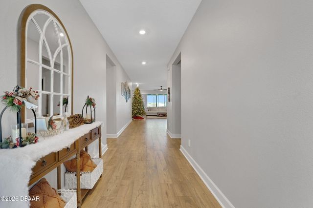 2958 Crest Wave Drive, Clermont, FL 34711